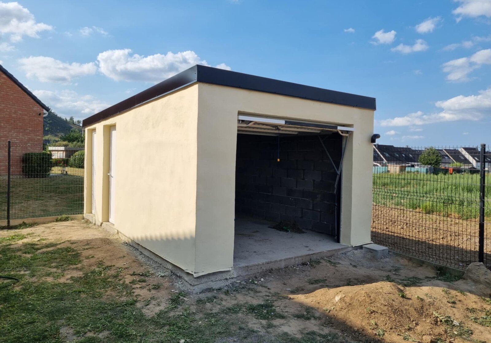 Construction d'un garage en parpaings — artisan bâtiment Nord (59)